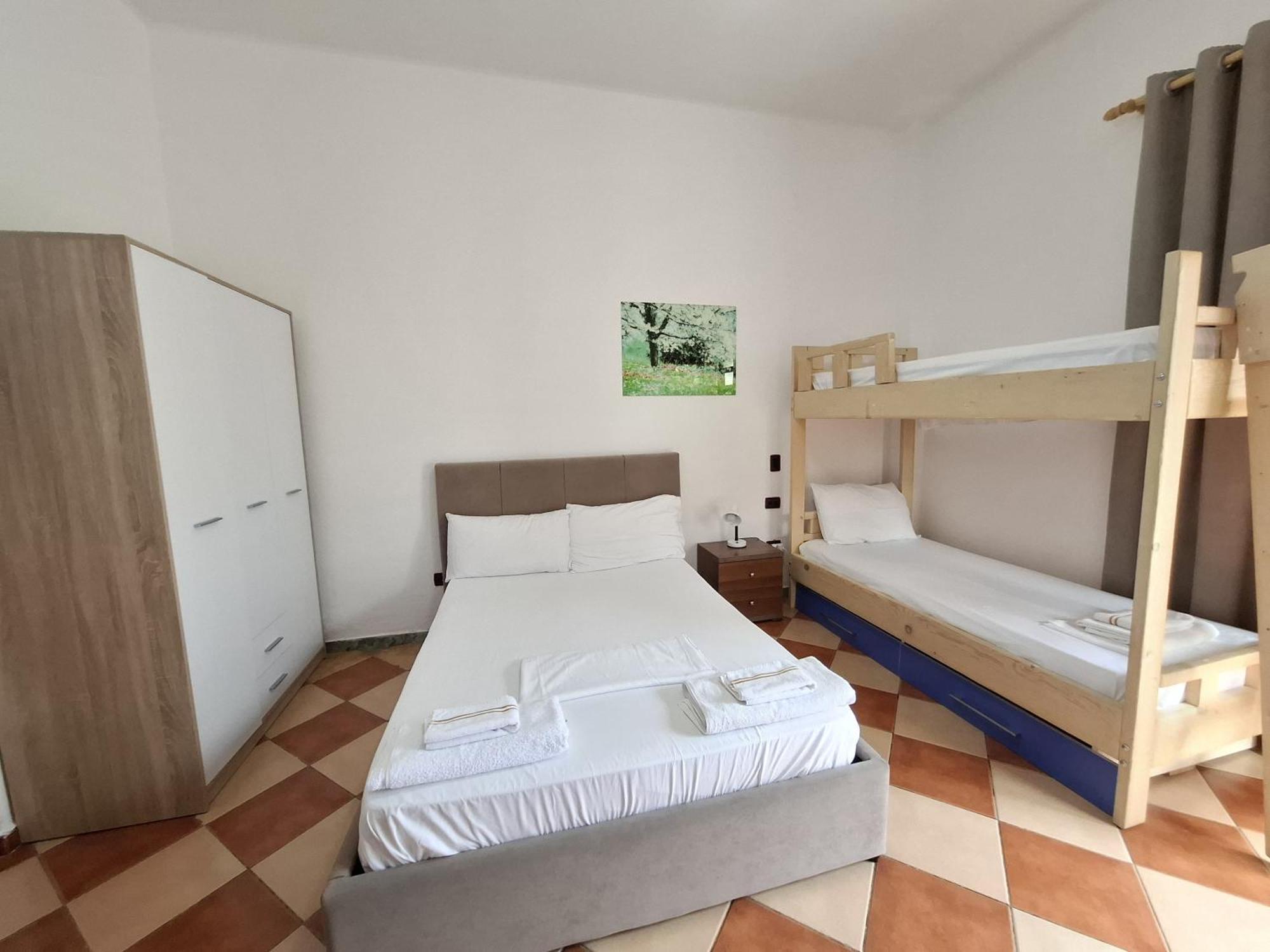 Hotel Sirena Radhimë Eksteriør bilde