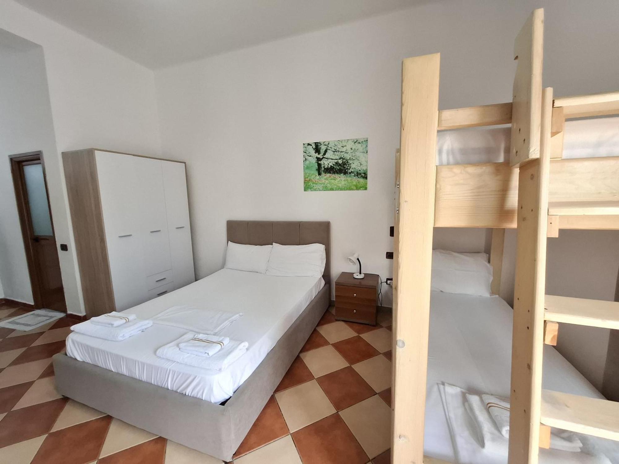 Hotel Sirena Radhimë Eksteriør bilde